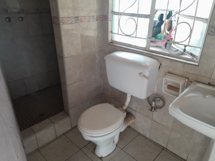 2 Bedroom Property for Sale in Oos Einde North West